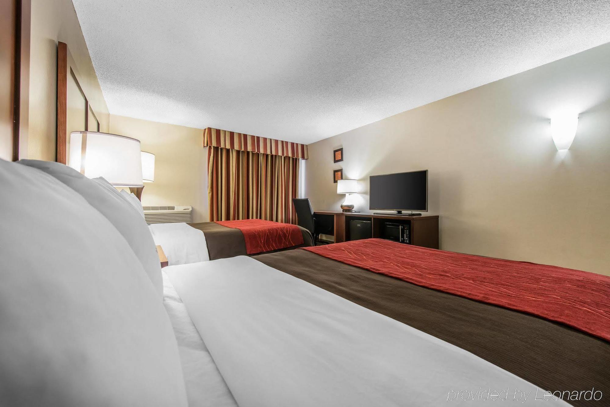 Comfort Inn & Suites Denver Northfield Extérieur photo